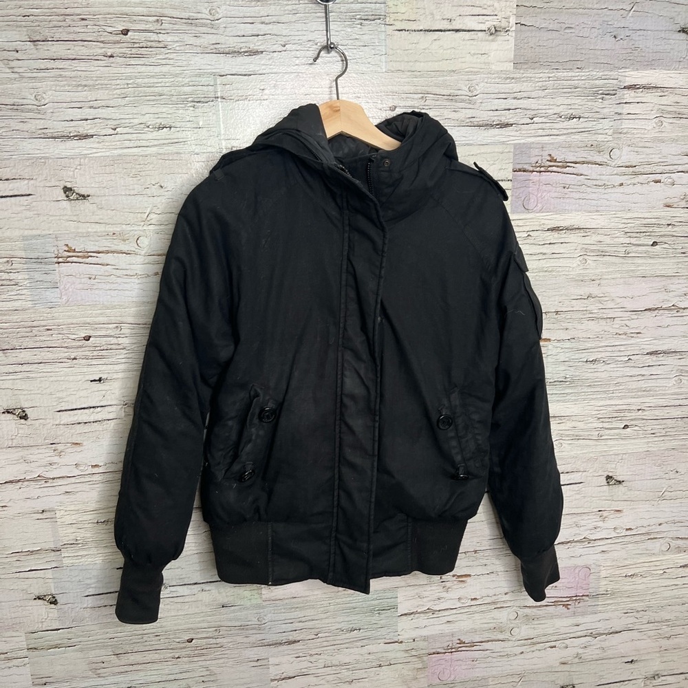 Aritzia community puffer black jacket size medium